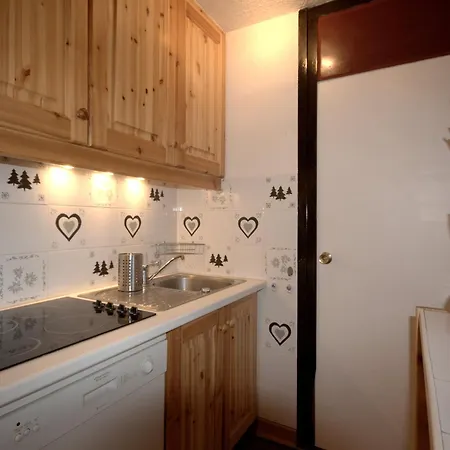 Apartment Chaleureux Proche Des Pistes - 6 Pers. - 2 Ch. - Fr-1-181-2671 *